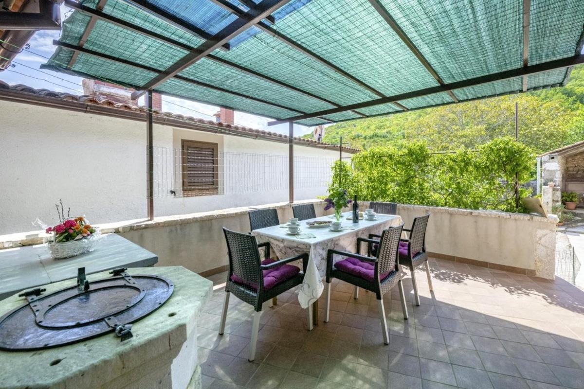 Marina Plomin In Plomin - Haus Fuer 6 Personen Villa ภายนอก รูปภาพ